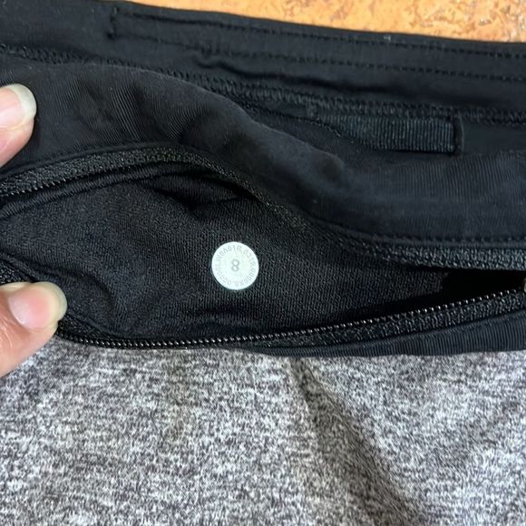 Lululemon skort size 8 - Picture 4 of 8